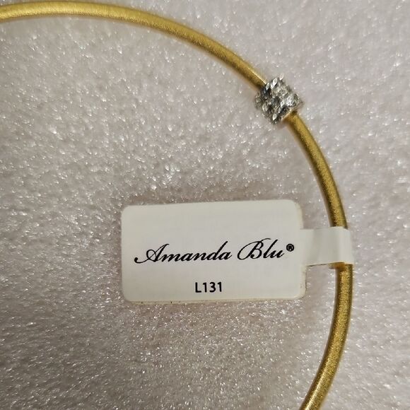 Amanda blue bracelet and charm. - Picture 4 of 6